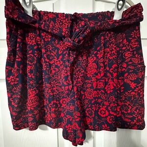 Terra & Sky Women's Floral Shorts - Red and Navy